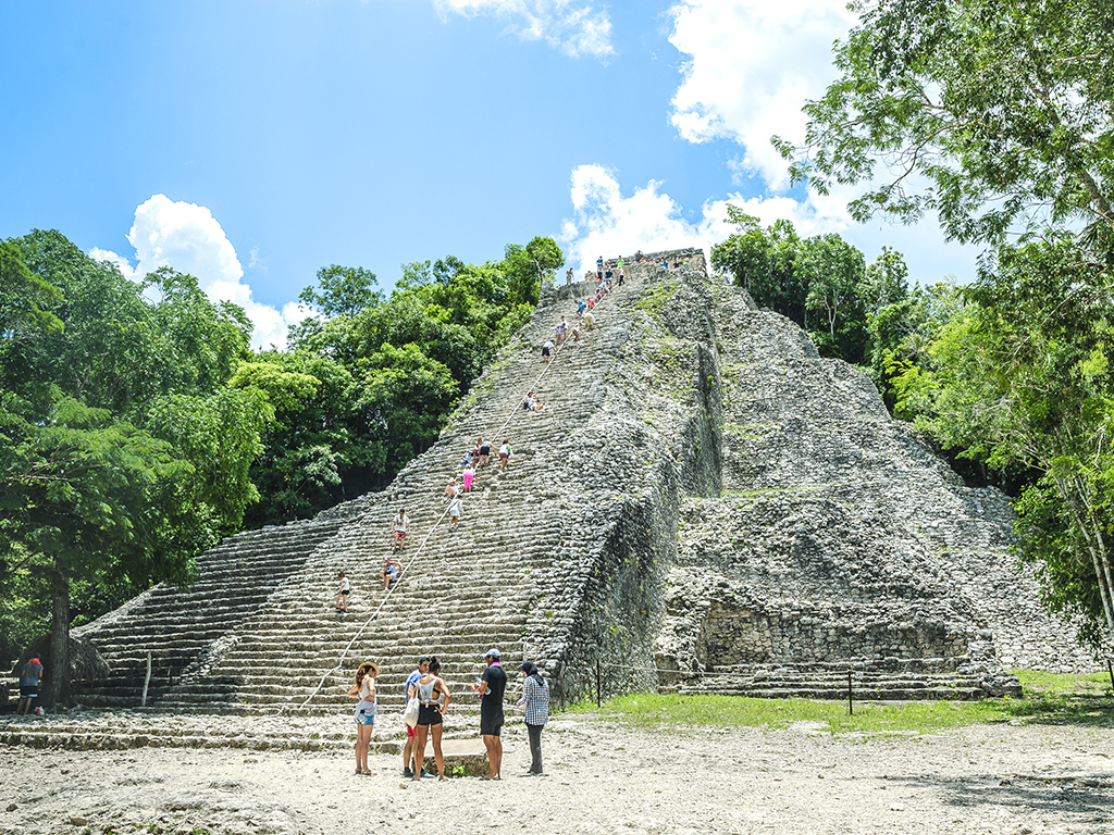 Nohoc Mul Pyramide, Cobá